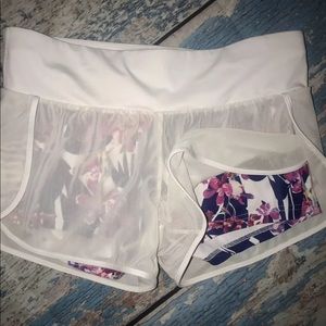 Fabletics Women's Compression Layered Floral And White Mesh  Shorts S Small